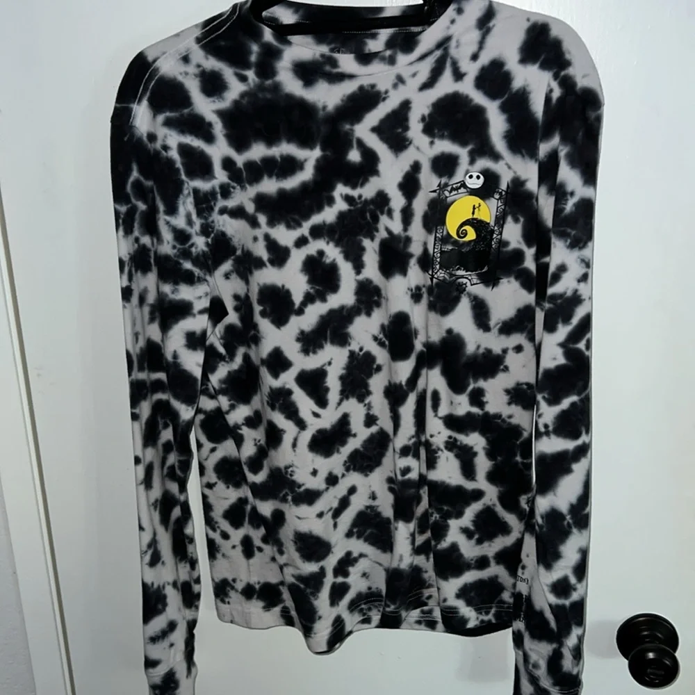 Disney Nightmare Before Christmas Long Sleeve - Picture 2 of 3